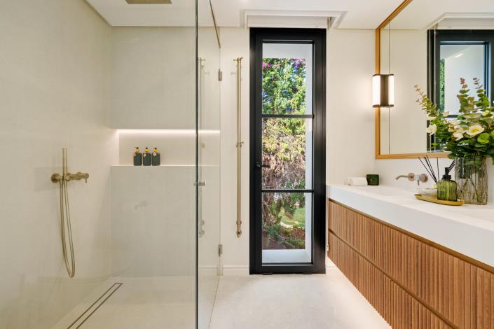 Image No.21-5 Bed Villa for sale