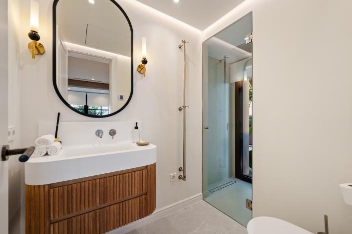 Image No.28-5 Bed Villa for sale