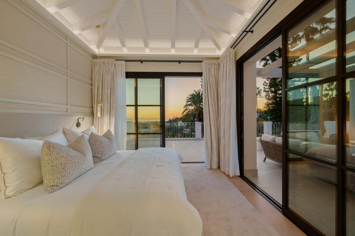 Image No.48-5 Bed Villa for sale