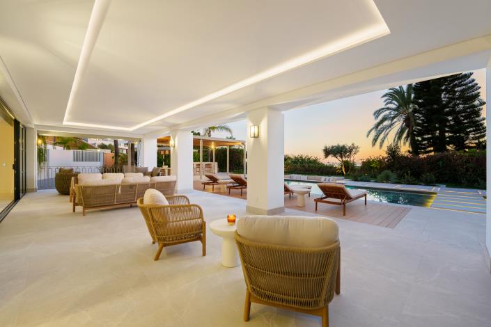 Image No.51-5 Bed Villa for sale