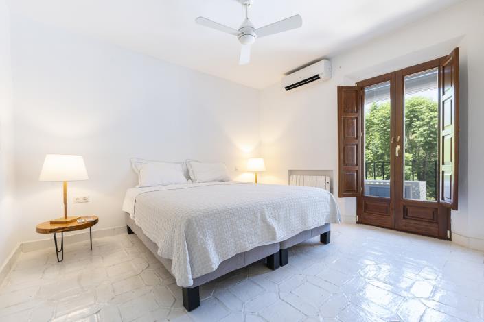 Image No.21-3 Bed Townhouse for sale