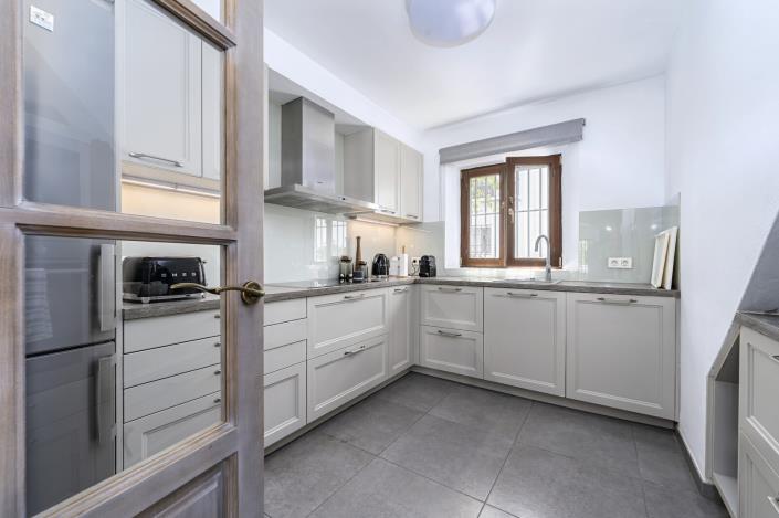 Image No.23-3 Bed Townhouse for sale