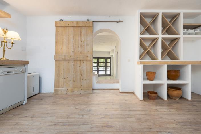 Image No.25-3 Bed Townhouse for sale