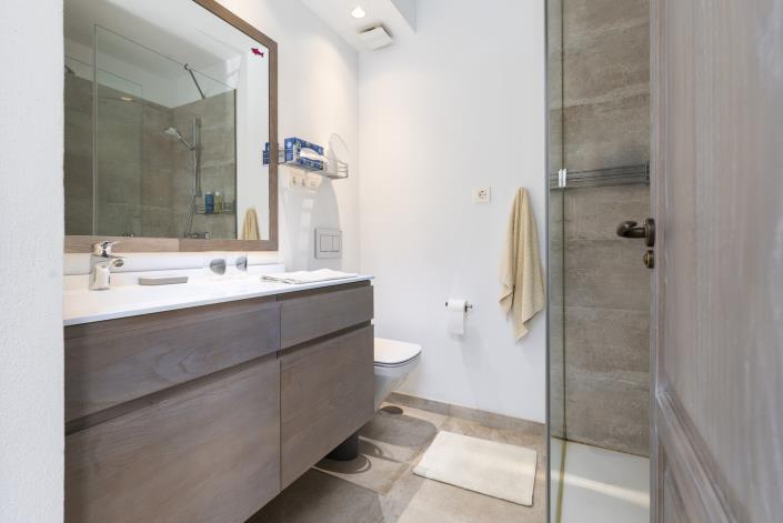 Image No.32-3 Bed Townhouse for sale