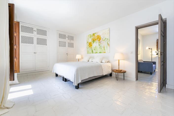 Image No.37-3 Bed Townhouse for sale