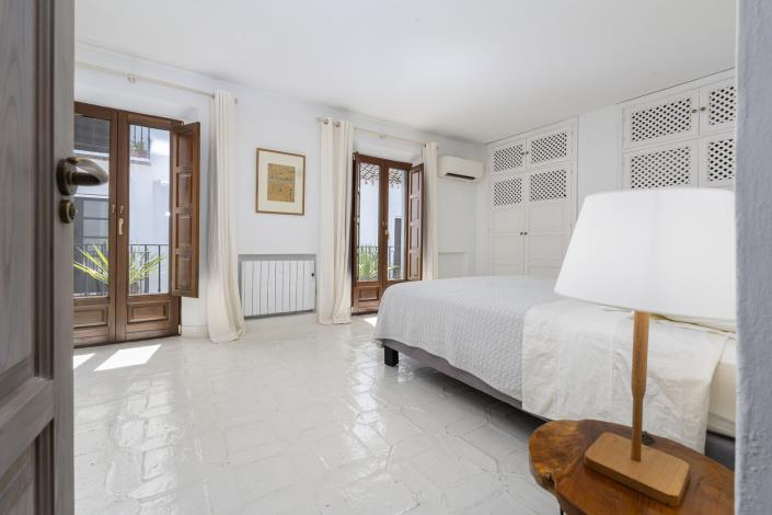 Image No.39-3 Bed Townhouse for sale