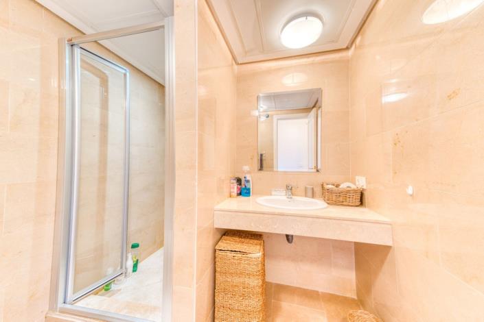 Image No.24-3 Bed Apartment for sale