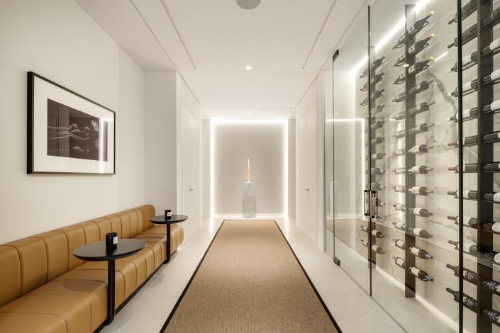 Image No.20-8 Bed Villa for sale