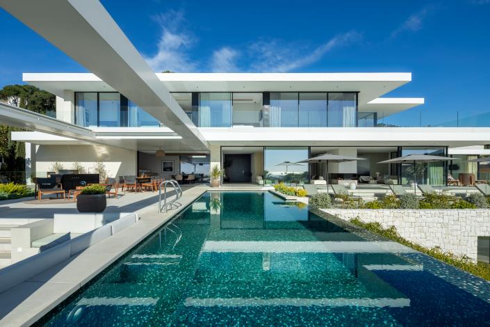 Image No.37-8 Bed Villa for sale