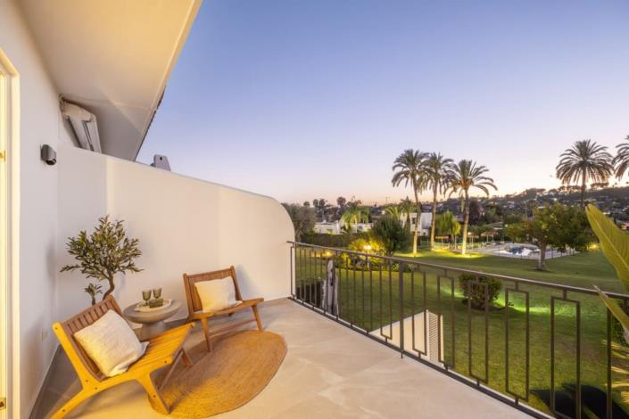 Image No.4-4 Bed Townhouse for sale