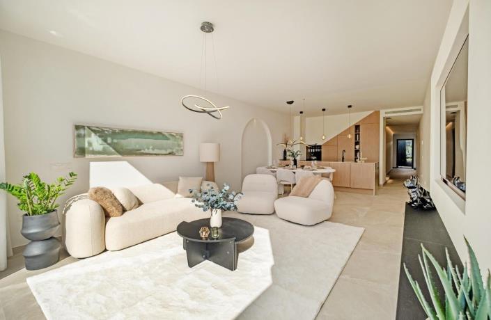 Image No.6-4 Bed Townhouse for sale