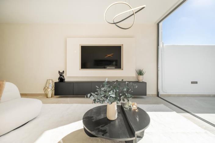 Image No.21-4 Bed Townhouse for sale