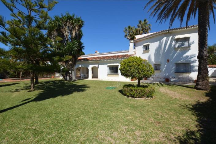 Image No.2-7 Bed Villa for sale