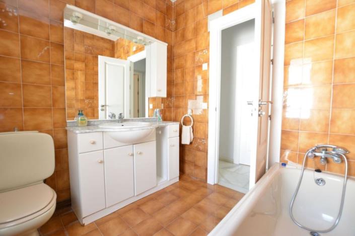 Image No.15-7 Bed Villa for sale