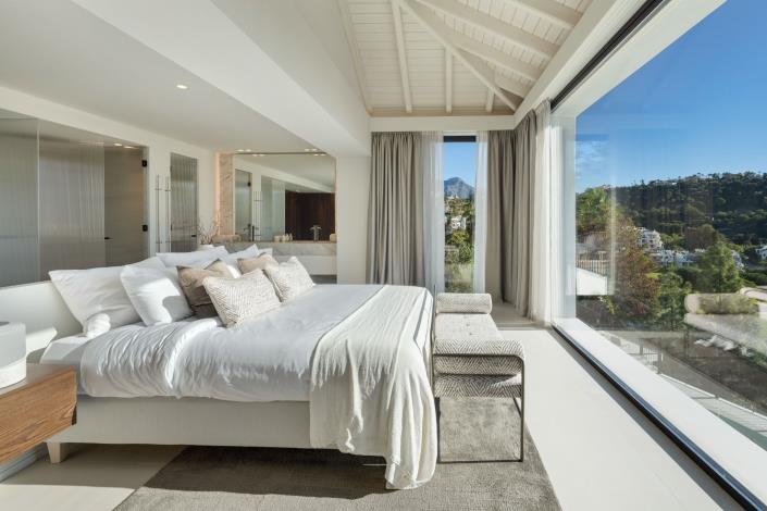 Image No.16-5 Bed Villa for sale