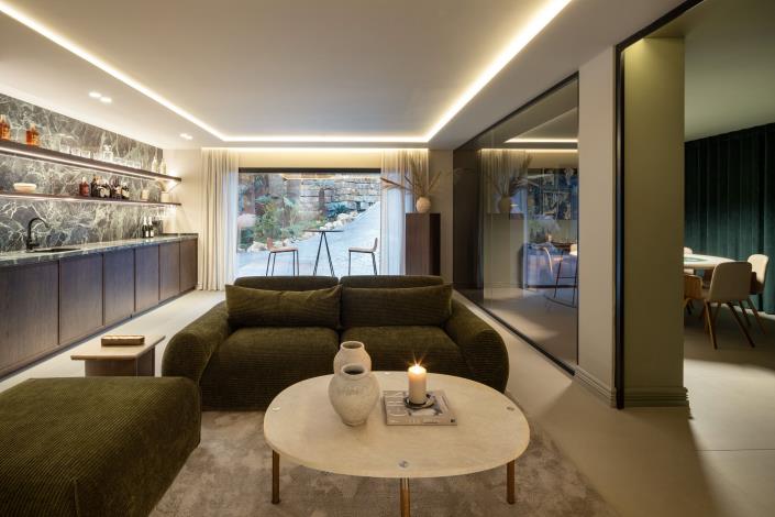 Image No.34-5 Bed Villa for sale