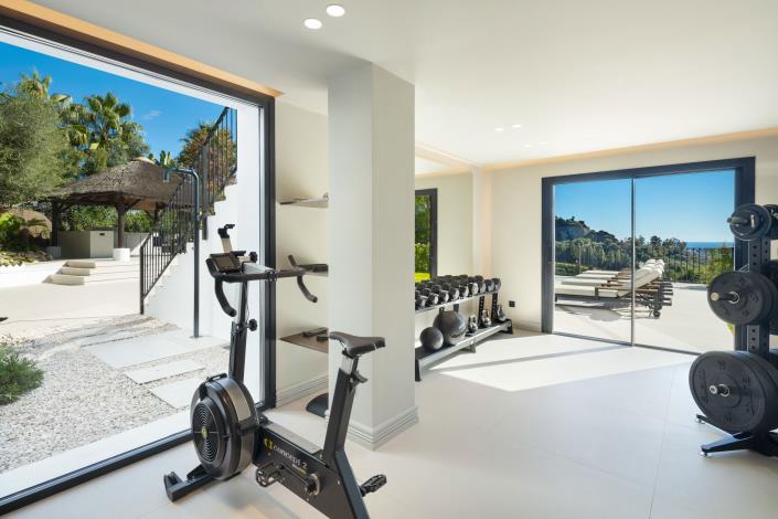 Image No.37-5 Bed Villa for sale