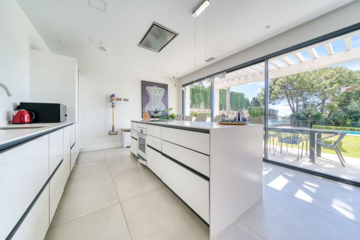 Image No.29-4 Bed Villa for sale