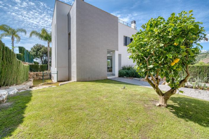 Image No.25-4 Bed Villa for sale