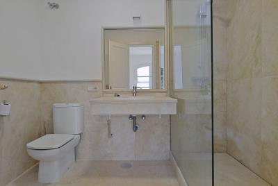 10-bb915d1cb19341576dcdc994b81ab9c5