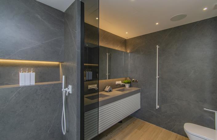 Image No.8-4 Bed Townhouse for sale