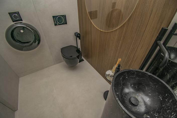 Image No.19-4 Bed Townhouse for sale