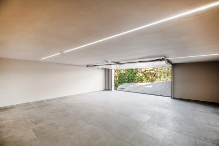 Image No.7-6 Bed Villa for sale