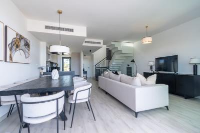 12-53013098fcab6c38b1379cd33298e050