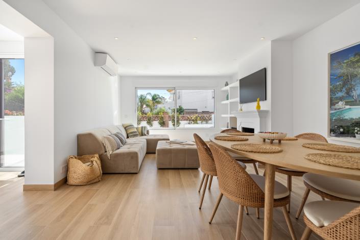 Image No.8-4 Bed Townhouse for sale