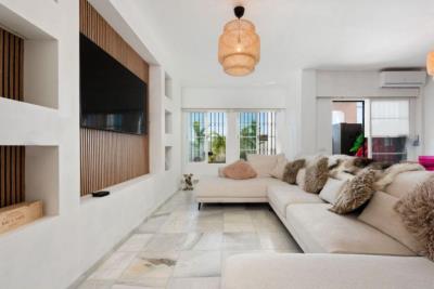 2-5bd7b9d04b45e33852eaf0ec6670150d