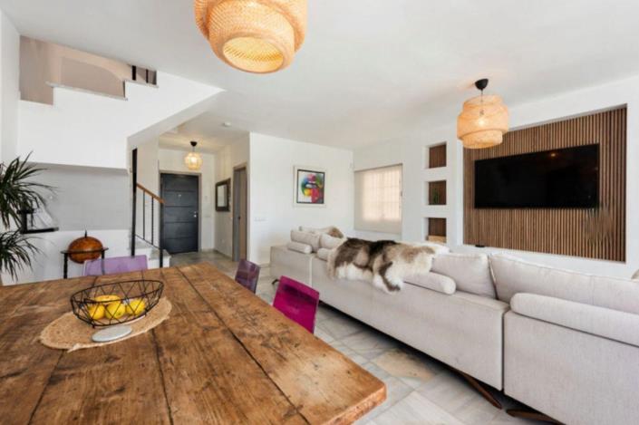 Image No.4-4 Bed Villa for sale