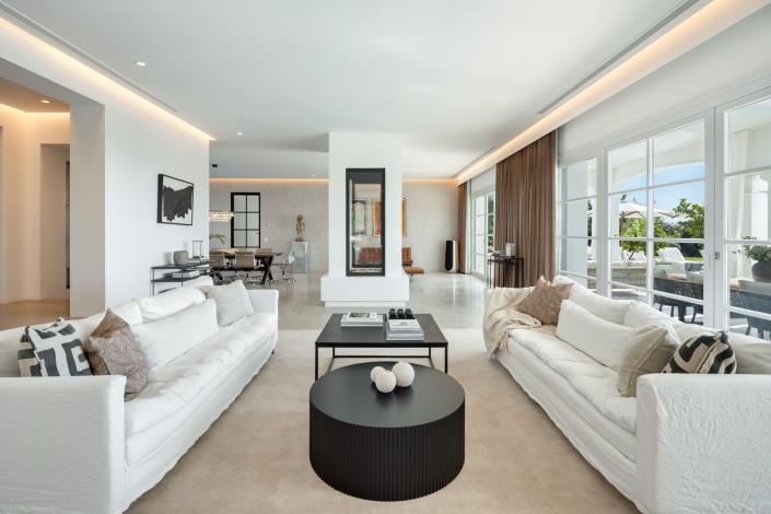 Image No.3-7 Bed Villa for sale