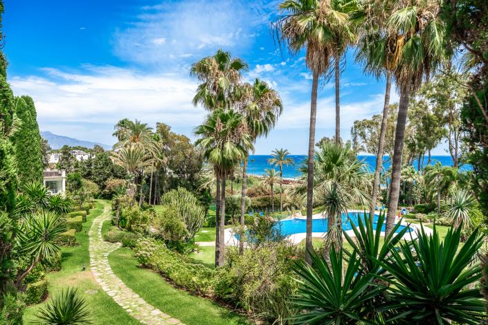 Image No.23-4 Bed Townhouse for sale