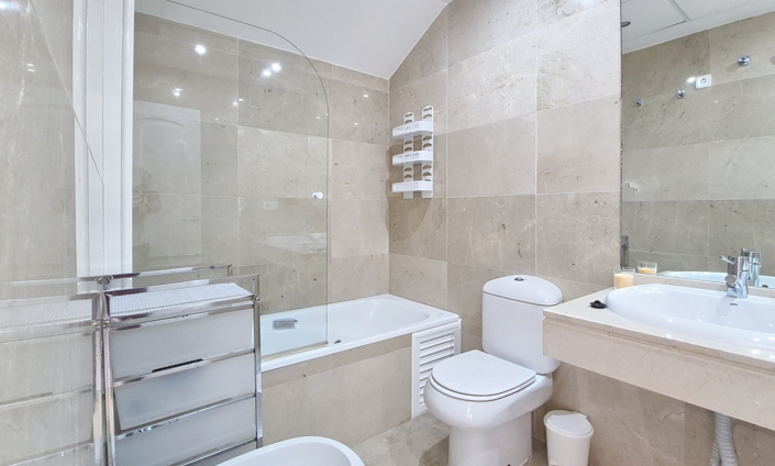 Image No.7-3 Bed Apartment for sale