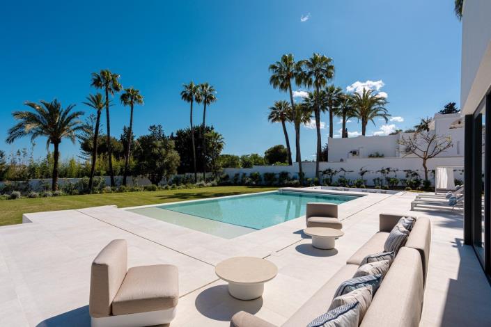 Image No.3-4 Bed Villa for sale