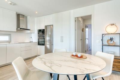 11-20939a0134ad724a8cb2a801094d15a4