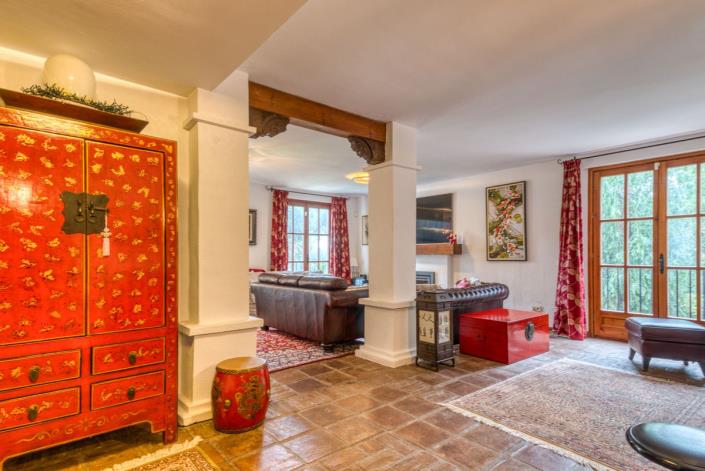 Image No.5-7 Bed Villa for sale