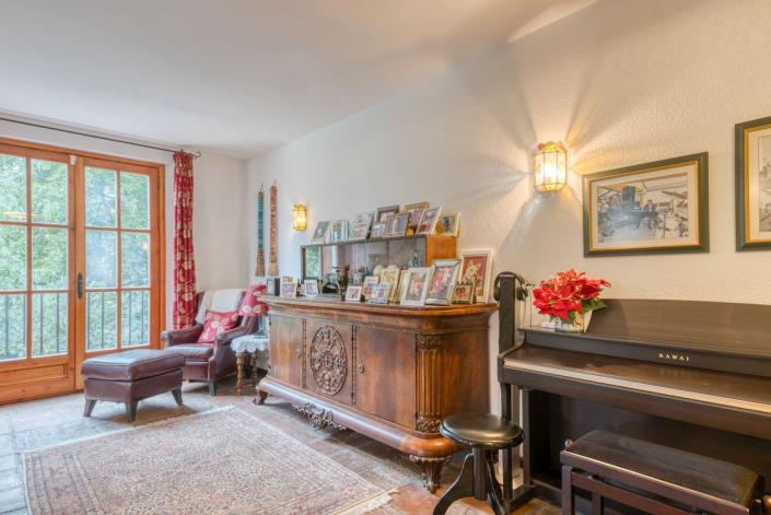 Image No.8-7 Bed Villa for sale