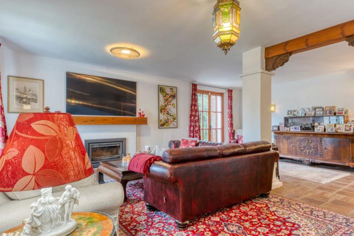 Image No.10-7 Bed Villa for sale