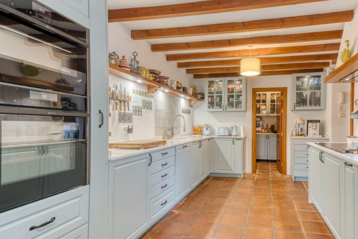 Image No.12-7 Bed Villa for sale