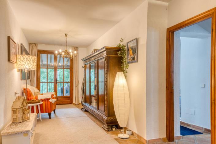 Image No.17-7 Bed Villa for sale