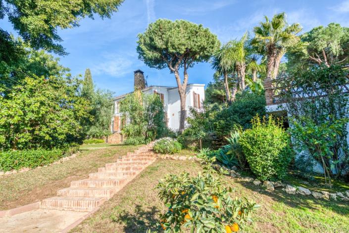 Image No.26-7 Bed Villa for sale