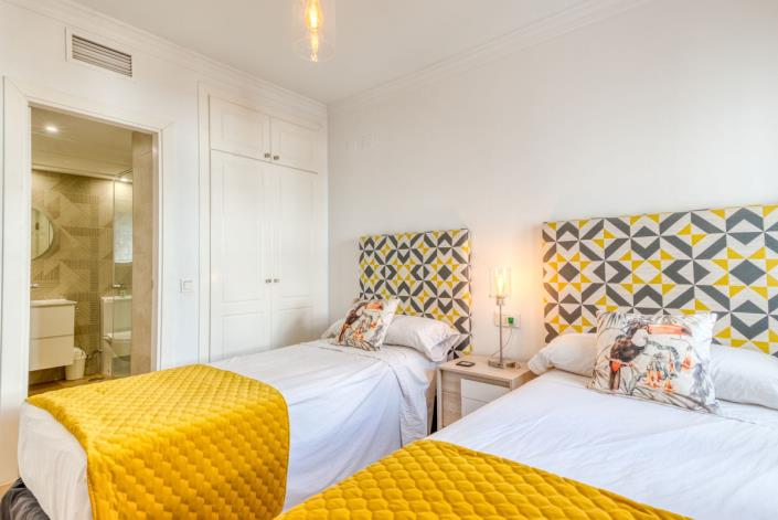 Image No.19-3 Bed Apartment for sale