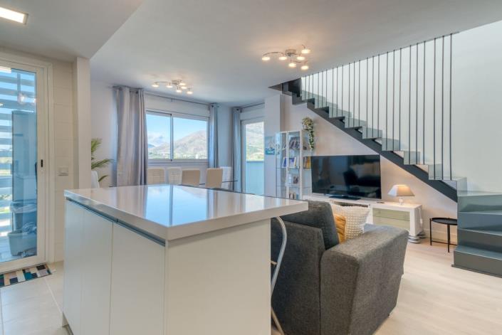 Image No.11-3 Bed Apartment for sale