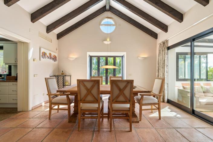 Image No.19-9 Bed Villa for sale