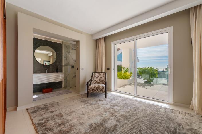 Image No.31-9 Bed Villa for sale