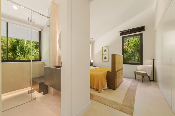 Image No.17-5 Bed Villa for sale