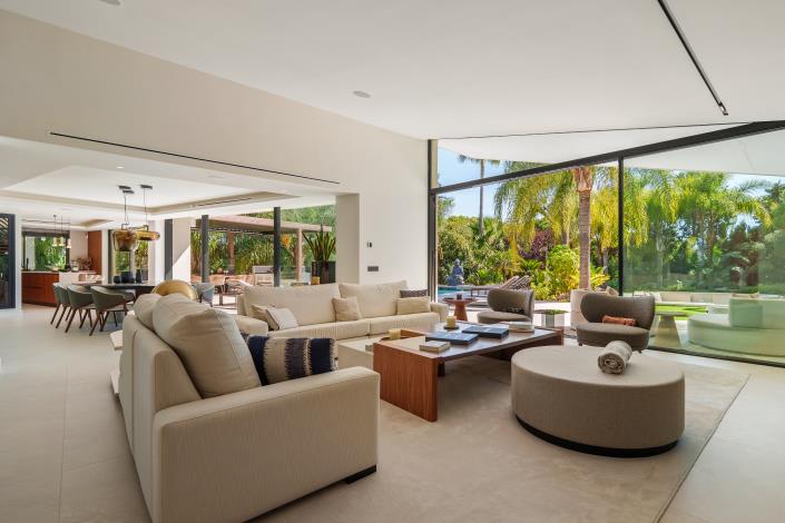 Image No.6-5 Bed Villa for sale