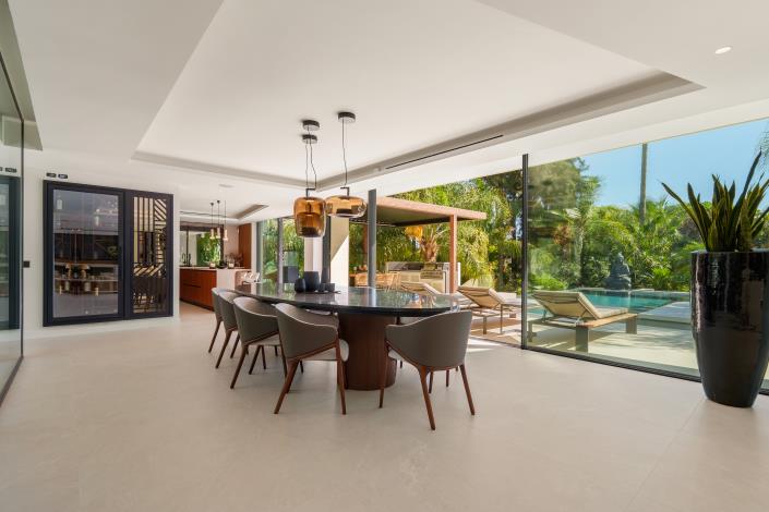 Image No.29-5 Bed Villa for sale