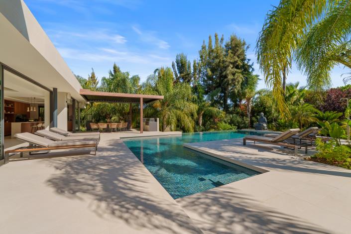 Image No.33-5 Bed Villa for sale